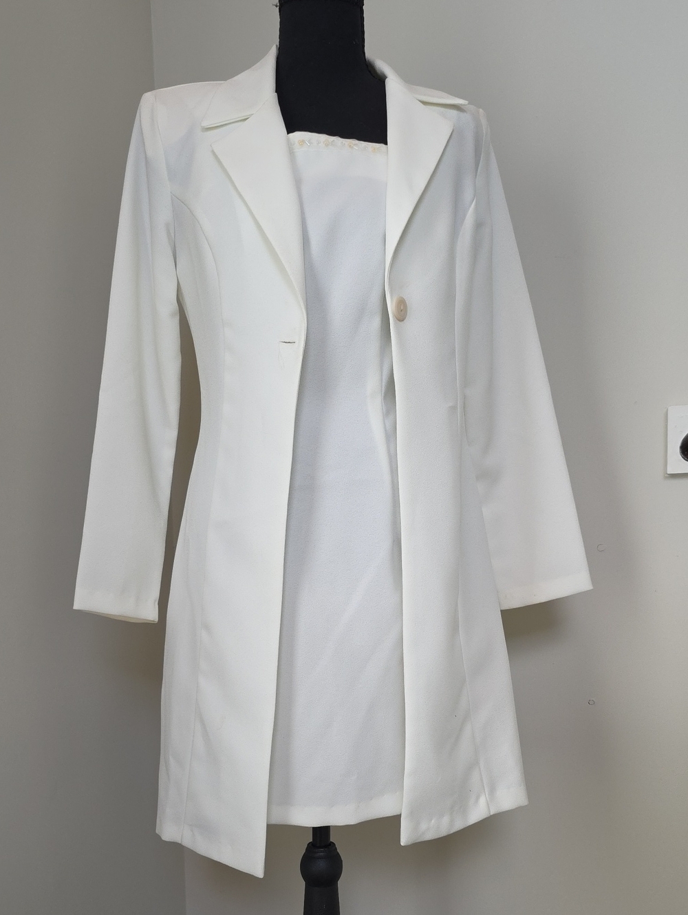 2 Piece Women's White Dress And Single-Button Long Blazer Coat